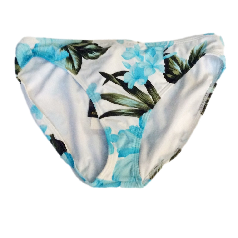 Sale 4 For $20.00 Island Escape Ladies Swimsuit Bottoms NWT